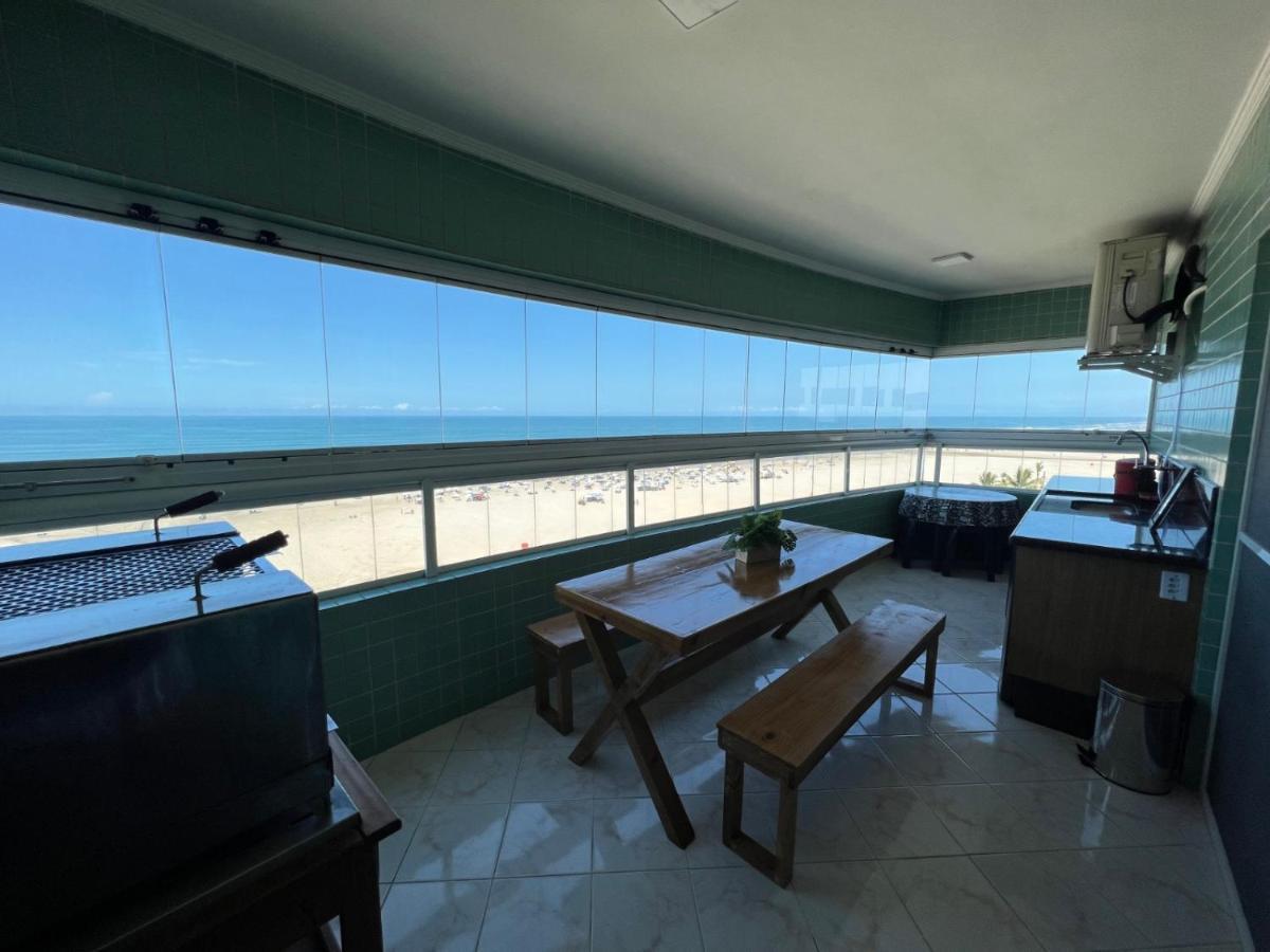 פראייה גראנדה Apartamento Guilhermina De Frente Para O Mar מראה חיצוני תמונה