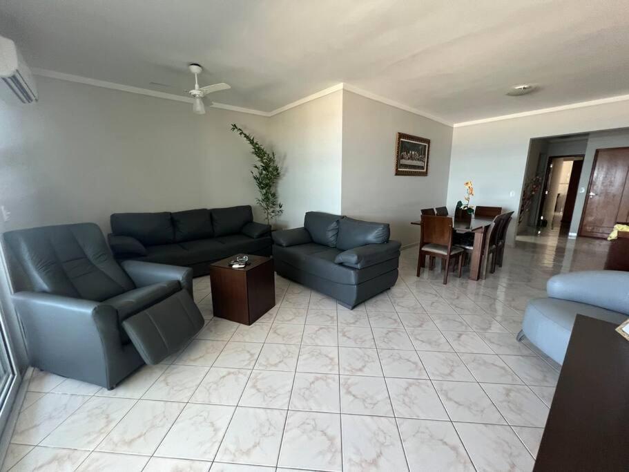 פראייה גראנדה Apartamento Guilhermina De Frente Para O Mar מראה חיצוני תמונה